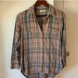 Madewell pink flannel long sleeve button down shirt.